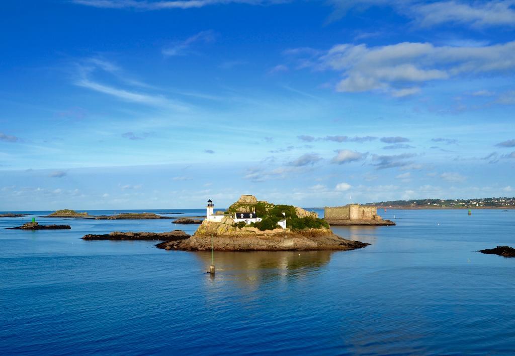 Hotel Mercure Roscoff Bord De Mer Bagian luar foto