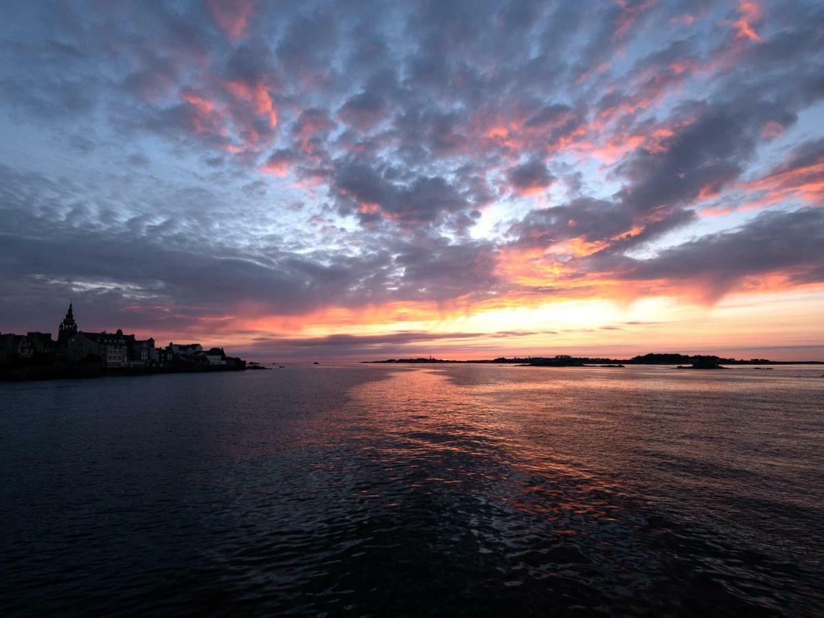 Hotel Mercure Roscoff Bord De Mer Bagian luar foto